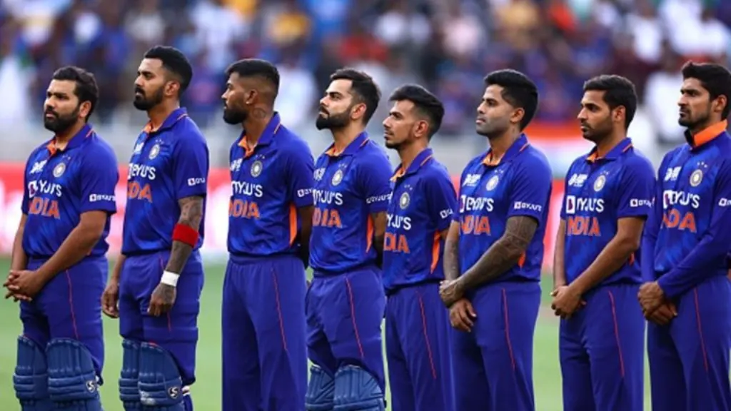 discover the fascinating world where cricket meets bollywood as we explore the hottest cricketer crushes in the indian film industry. dive into the glamorous lives of these athletes and their interactions with iconic bollywood stars, revealing the charm and charisma that captivate fans worldwide.