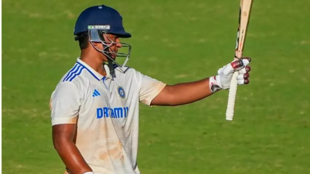 witness the extraordinary performance of vaibhav suryavanshi as he scores 100 runs off just 35 balls. discover the highlights of this thrilling innings and the impact on the game. perfect for cricket enthusiasts and fans of remarkable sporting achievements!