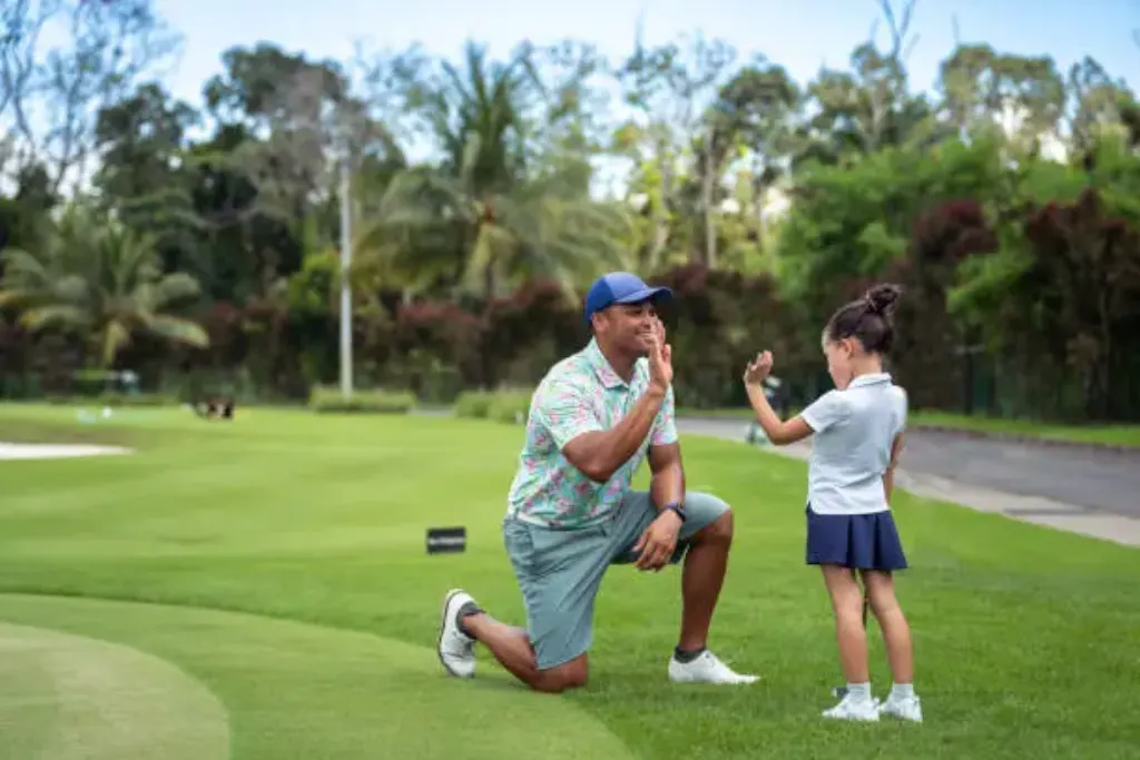 discover the viral golf pants that are taking the internet by storm. explore the latest trends, stylish designs, and why these golf pants are a must-have for every golfer.