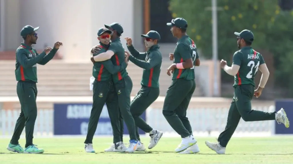 live coverage of ind u19 vs mal u19 cricket match: vedant and abhignyan shine as india posts 203/3.