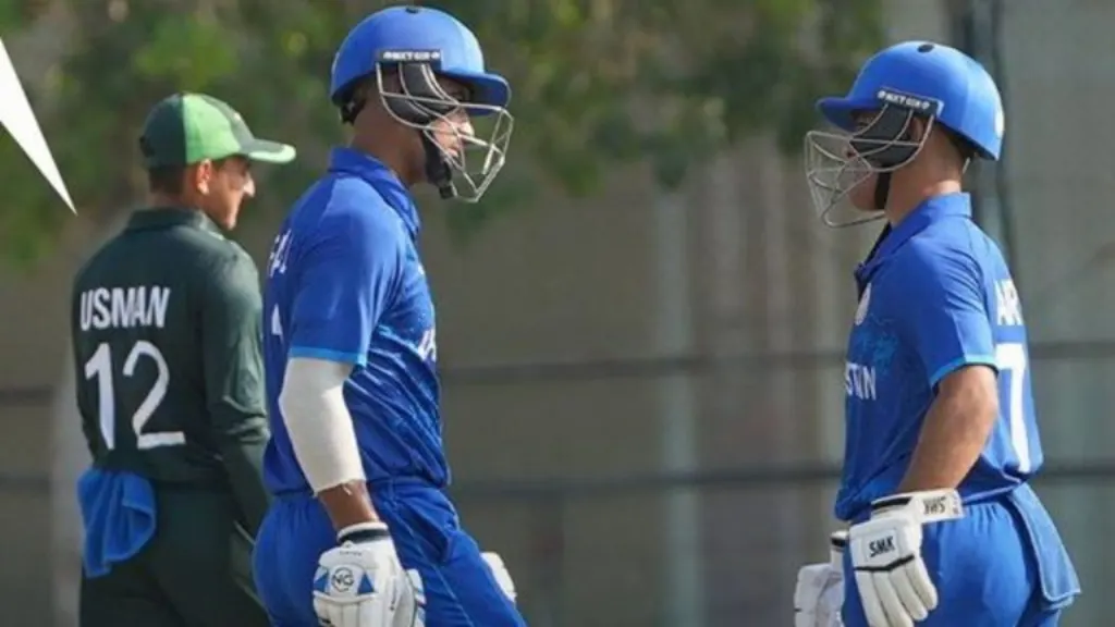 india u19 defeats pakistan to reach the semifinals against afghanistan in an intense cricket showdown.